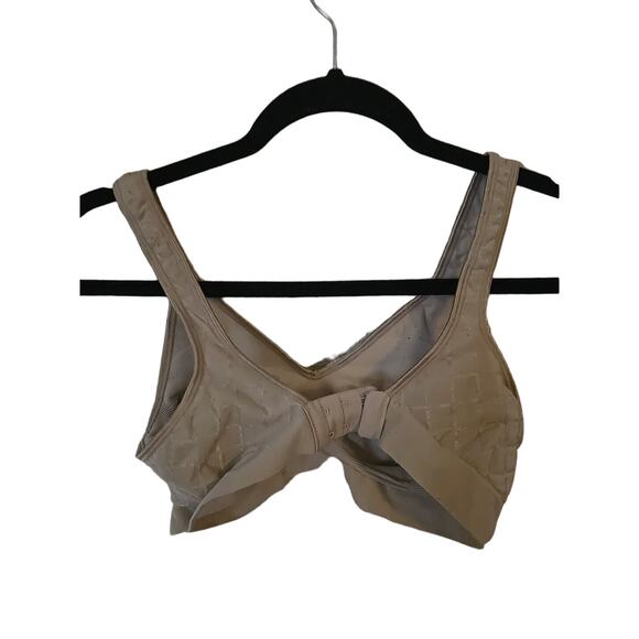 Bali Comfort Revolution Beige ComfortFlex Fit Wire Free T-Shirt Bra Sz Medium - Picture 2 of 5